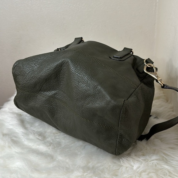 💯Authentic Givenchy Pandora Handbag🍀 - Picture 7 of 16